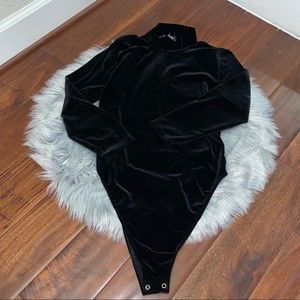 Good American Bodysuit Velvet Black Size 4 Size XL